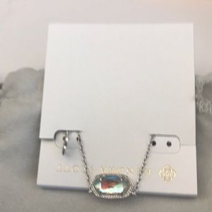 Kendra Scott NWT Elisa necklace
